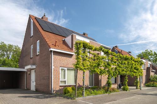 Goudrenet 10, Uden